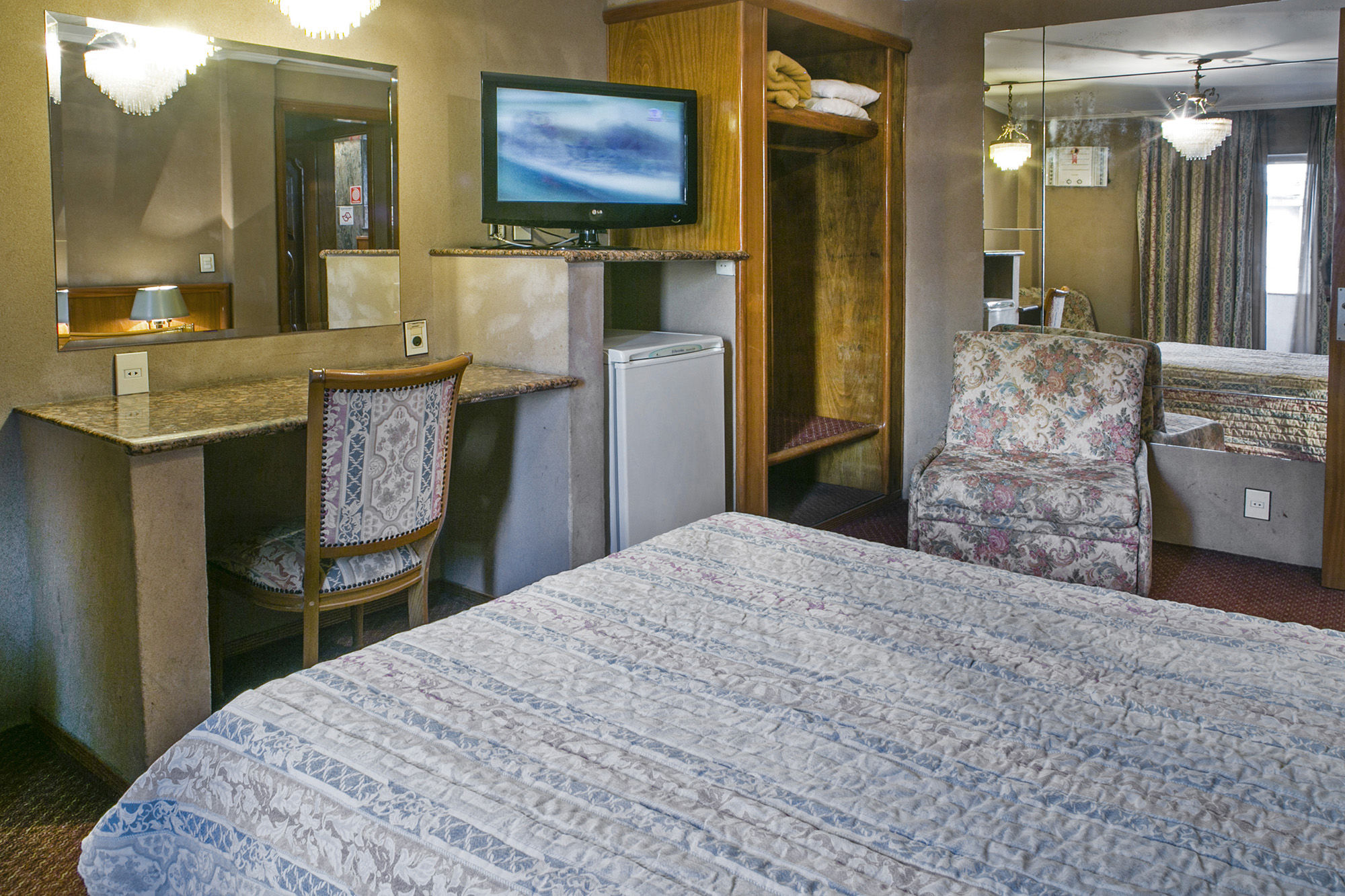 Hotel Republica Park 3*